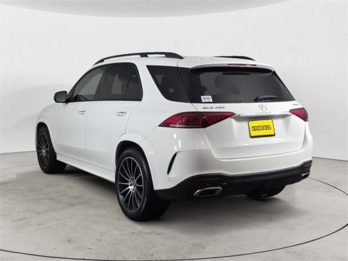 Used 2021 Mercedes-Benz GLE 450 4MATIC image 3