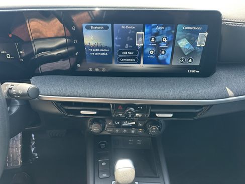 New 2026 Nissan Kicks SV FWD image 19