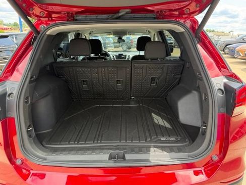 Used 2023 Chevrolet Equinox LT AWD/4WD image 36