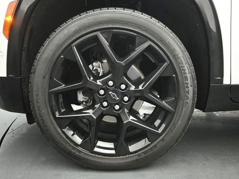 Used 2024 Chevrolet Traverse RS w/ LPO, Floor Liner Package image 32