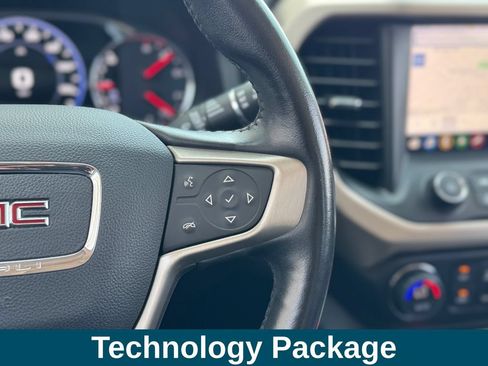 Used 2020 GMC Acadia Denali w/ Technology Package AWD/4WD image 10