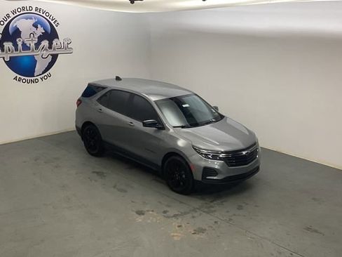 Used 2023 Chevrolet Equinox LS w/ Sport Edition image 14