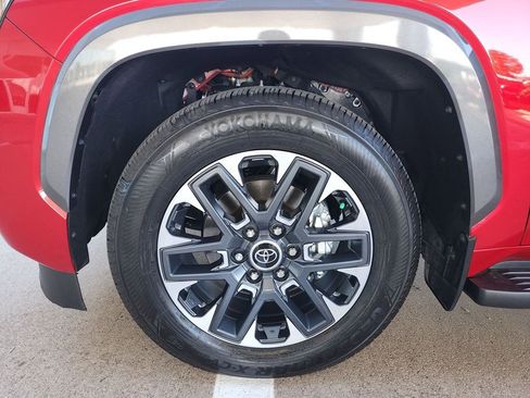 Used 2023 Toyota Sequoia Limited image 32