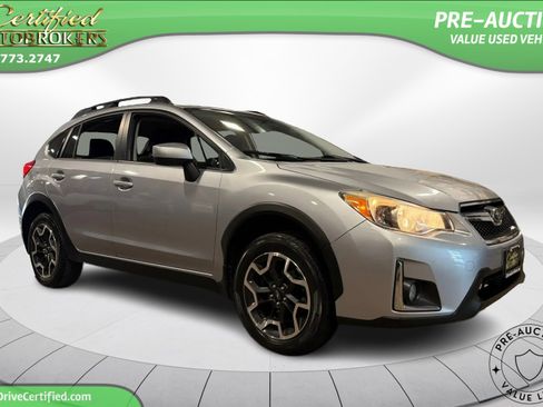 Used 2016 Subaru Crosstrek 2.0i Premium w/ Moonroof Package AWD/4WD image 3