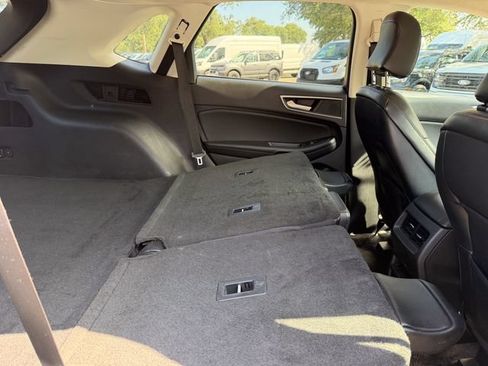 Used 2024 Ford Edge SEL AWD/4WD image 18