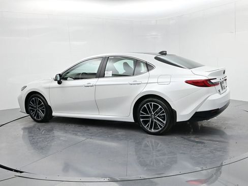 New 2026 Toyota Camry XLE image 5