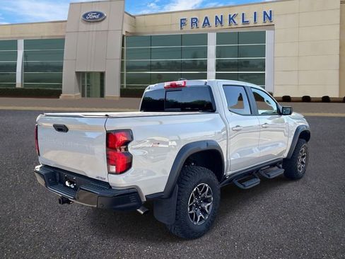 Used 2026 Chevrolet Colorado ZR2 w/ Technology Package AWD/4WD image 7
