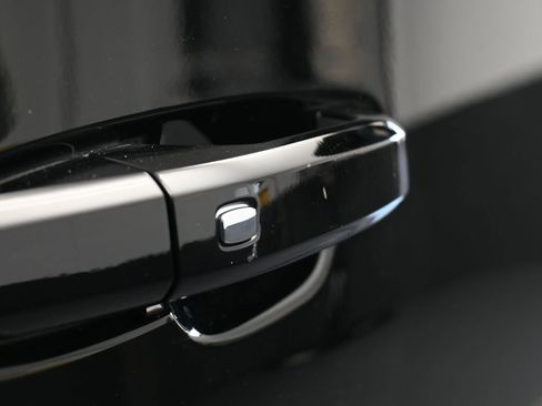 Used 2024 Chevrolet Tahoe LT image 44