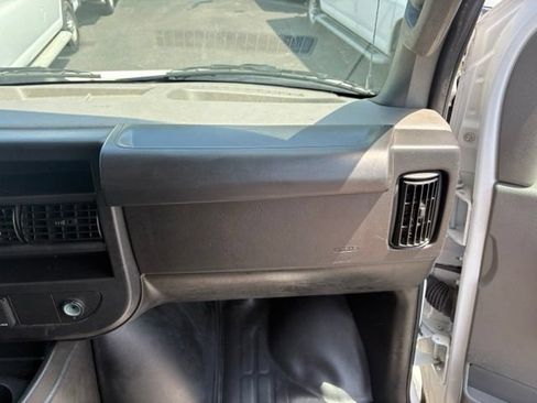 Used 2025 GMC Savana 2500 w/ Driver Convenience Package RWD image 21