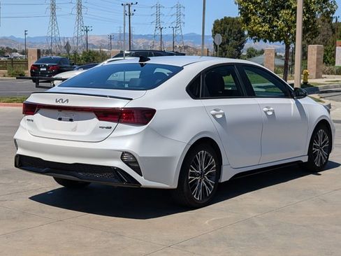 Used 2024 Kia Forte GT-Line w/ GT-Line Premium Package image 5