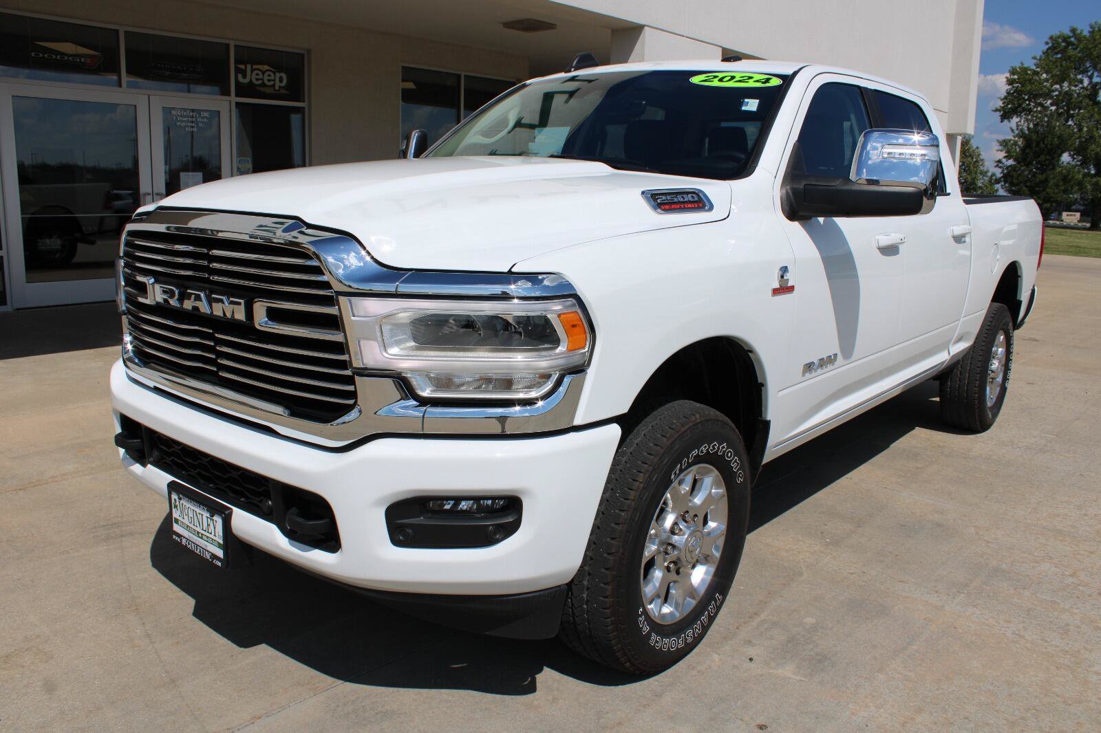 Used 2024 RAM 2500 Laramie w/ Safety Group AWD/4WD image 2