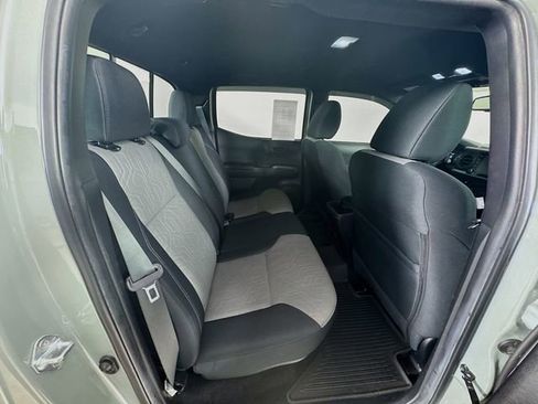 Used 2023 Toyota Tacoma TRD Off-Road image 28