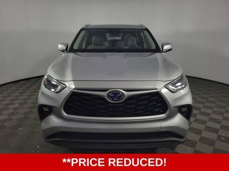 Used 2022 Toyota Highlander XLE video 2