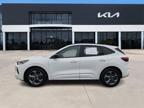 Used 2023 Ford Escape ST-Line image 4