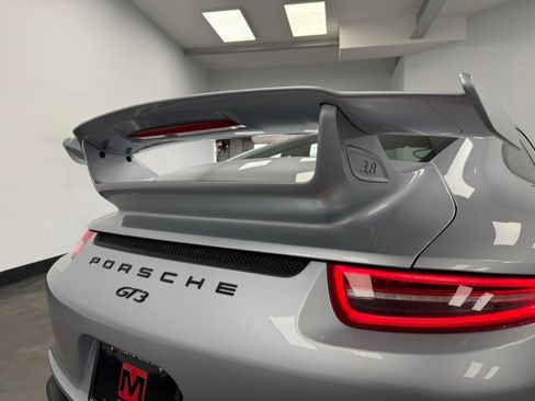 Used 2014 Porsche 911 GT3 RWD image 82