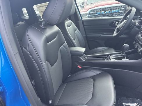 New 2026 Jeep Compass Latitude image 9