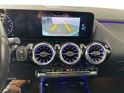 Used 2023 Mercedes-Benz GLA 250 4MATIC w/ Premium Package image 21