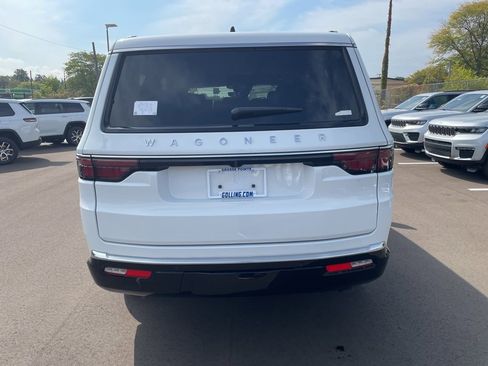 New 2025 Jeep Wagoneer 4WD w/ Convenience Group I image 5