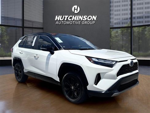Used 2022 Toyota RAV4 XSE image 1