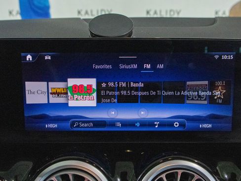 Used 2024 Mercedes-Benz GLA 250 GLA 250 w/ Exclusive Package image 9