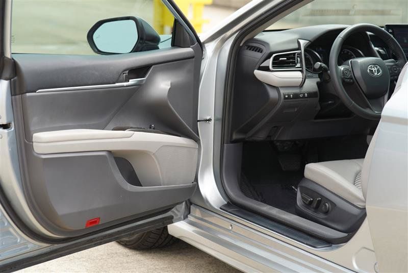 Used 2024 Toyota Camry SE w/ Audio Upgrade Package FWD image 43