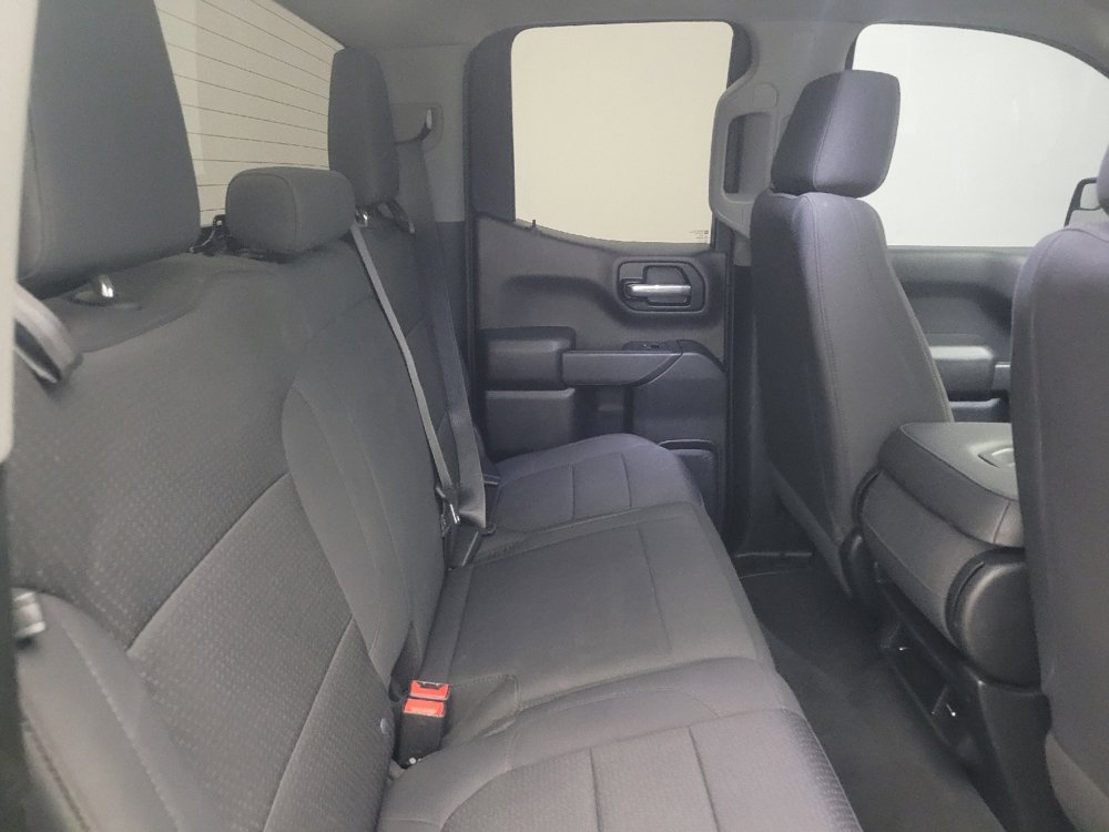Used 2020 Chevrolet Silverado 1500 Custom w/ Custom Value Package RWD image 19