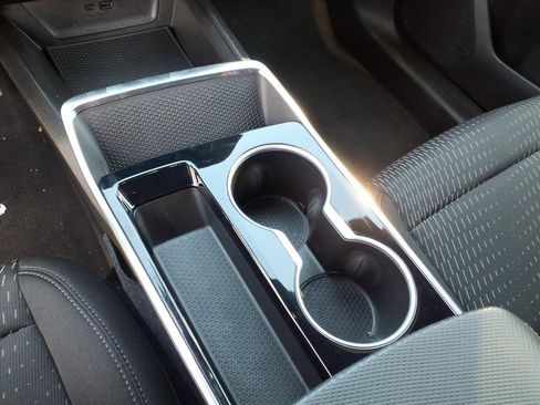 Used 2025 Chevrolet Equinox LT image 27