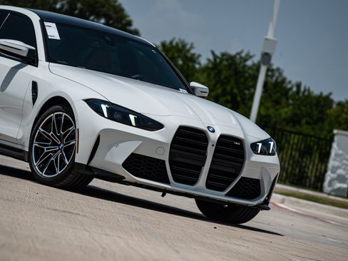 New 2027 BMW M3 w/ Executive Package RWD image 36