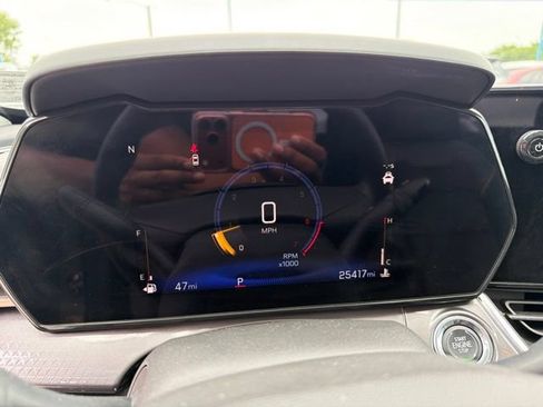 Used 2025 Chevrolet Trax ACTIV w/ Sunroof Package FWD image 24
