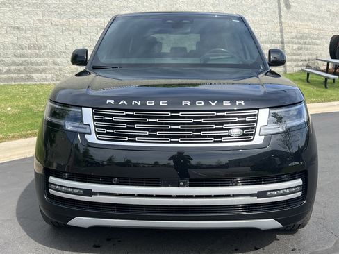 Used 2024 Land Rover Range Rover Autobiography image 10