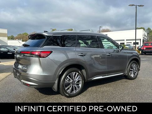 Certified 2026 INFINITI QX60 Luxe w/ Family Package image 13