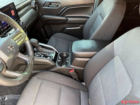Used 2024 Chevrolet Colorado Trail Boss AWD/4WD image 20