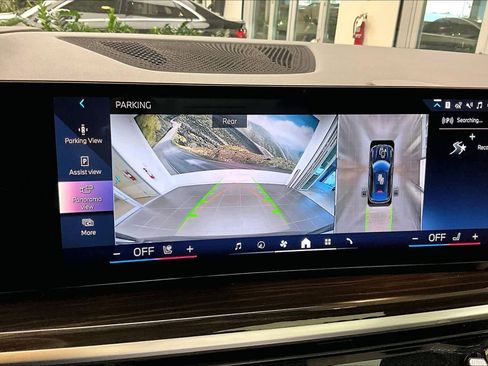 Used 2025 BMW X6 xDrive40i image 28