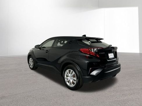 Used 2019 Toyota C-HR LE image 31