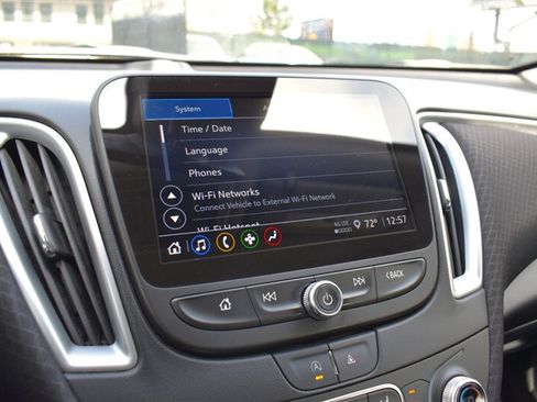 Used 2023 Chevrolet Malibu LT FWD image 20