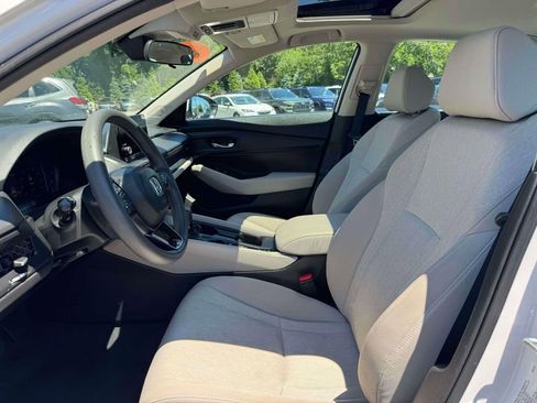 Used 2024 Honda Accord EX image 17