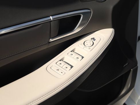 Used 2022 Hyundai Sonata Limited FWD image 13