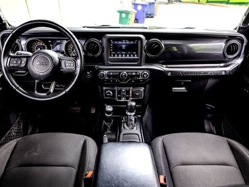 Used 2022 Jeep Wrangler Unlimited Sport AWD/4WD image 34