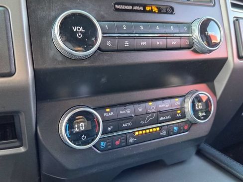 Used 2021 Ford Expedition XLT AWD/4WD image 25