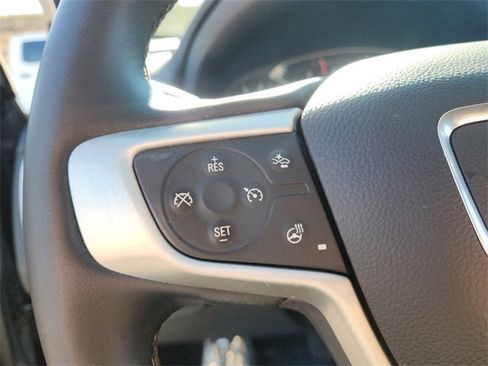 Used 2023 GMC Terrain SLT w/ Elevation Edition image 24