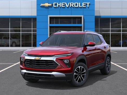 New 2026 Chevrolet TrailBlazer LT w/ Driver Confidence Package FWD image 6