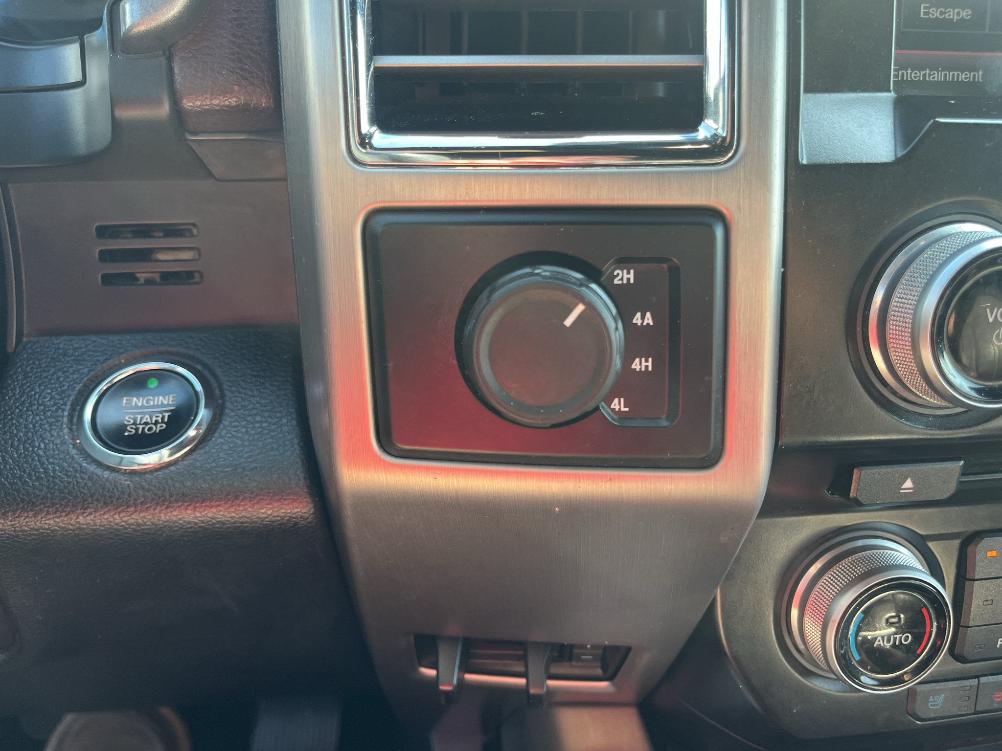 Used 2015 Ford F150 Platinum w/ Technology Package AWD/4WD image 15