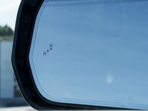 New 2026 Toyota Tundra Platinum w/ Tow Tech Package AWD/4WD image 22