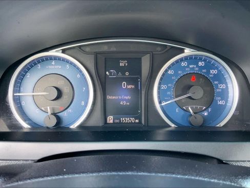 Used 2016 Toyota Camry LE FWD image 25