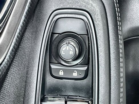 Used 2022 Subaru Forester Premium image 15