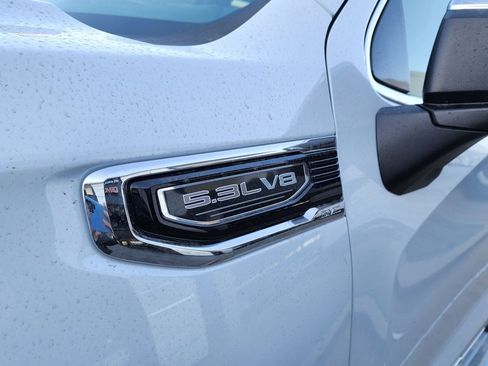 New 2026 GMC Sierra 1500 SLT w/ SLT Premium Plus Package image 11