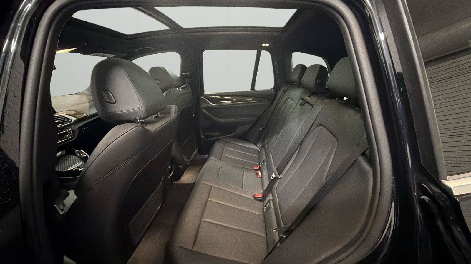 Used 2019 BMW X3 sDrive30i w/ Convenience Package RWD image 11