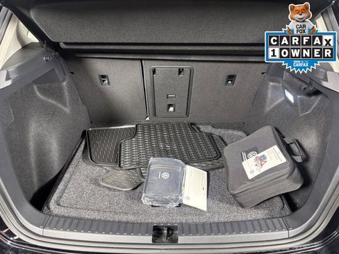 Used 2025 Volkswagen Taos SE image 24