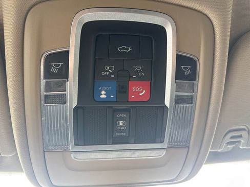 Used 2020 RAM 1500 Laramie AWD/4WD image 24