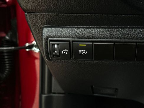 Certified 2025 Toyota Corolla LE image 18